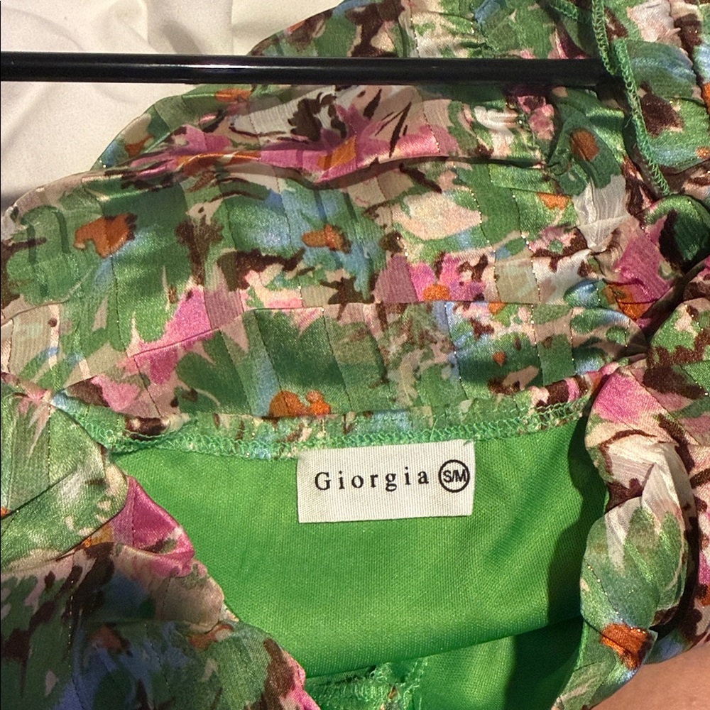 Colorful Floral Ruched Dress - Picture 3 of 3